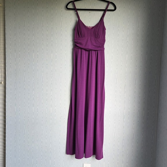 Bra Tops XS Built in Bra Maxi A Line Spaghetti Strap Ruched Waist Dress Fuchsia - Picture 1 of 11